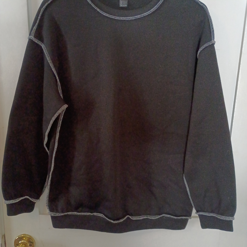 SHEIN Women's Black Crewneck Sweater